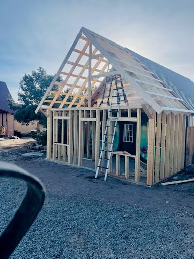 Carefully framed structural details and premium deck construction